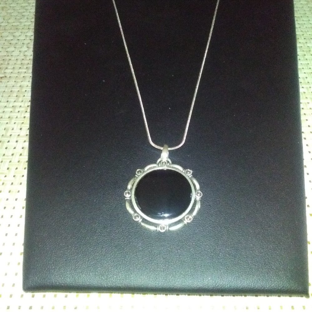 Sterling Silver 24" necklace with stunning black pendant